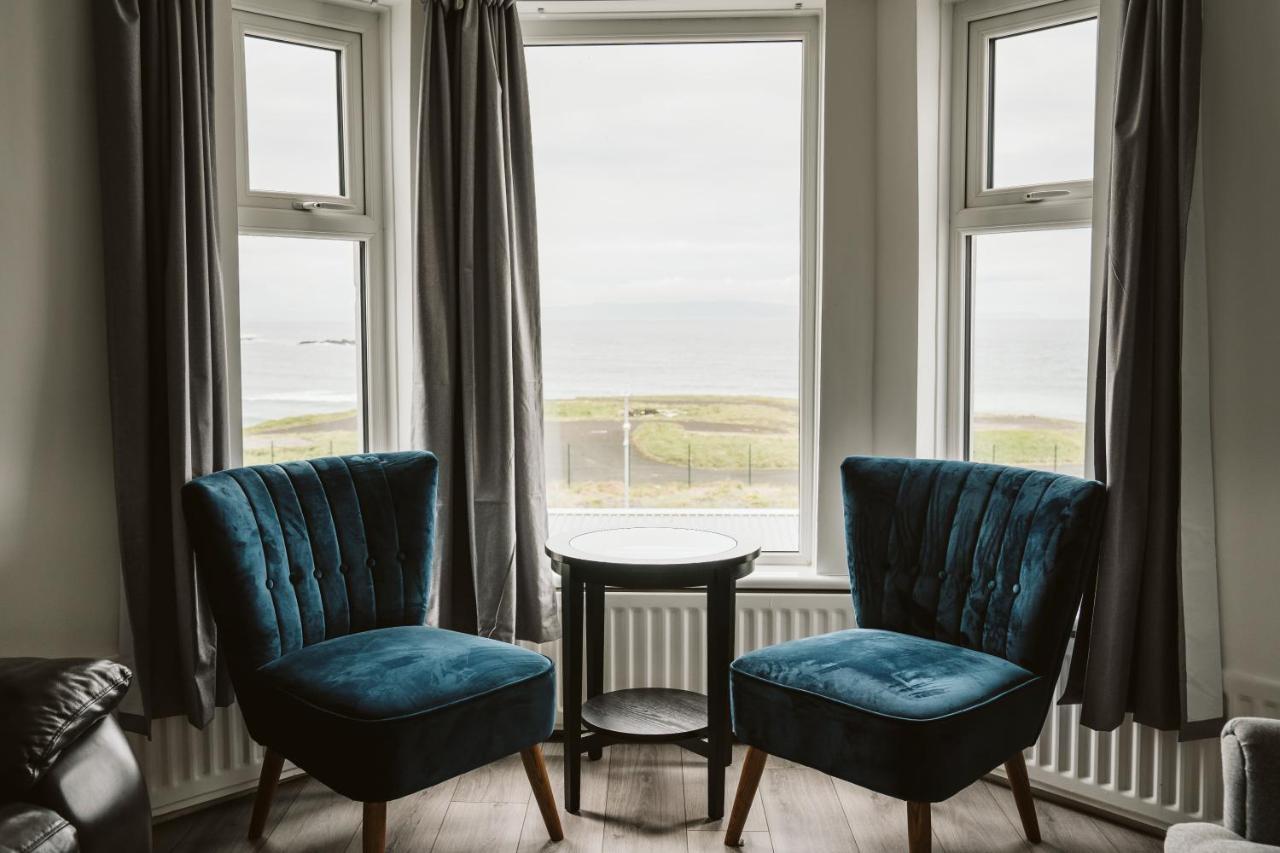 10 Bed Holiday Home In Portrush Exteriör bild